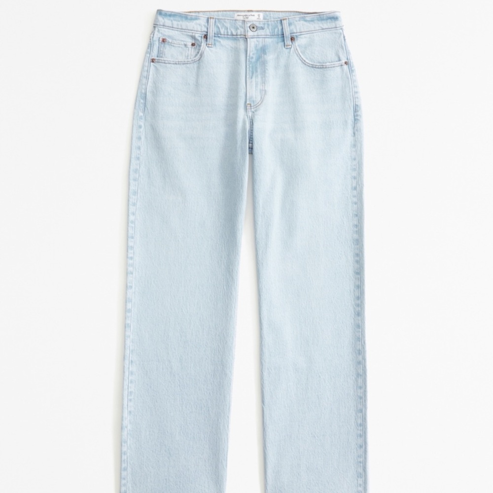 Abercrombie & Fitch The Baggy Low Rise Curve Love Jean